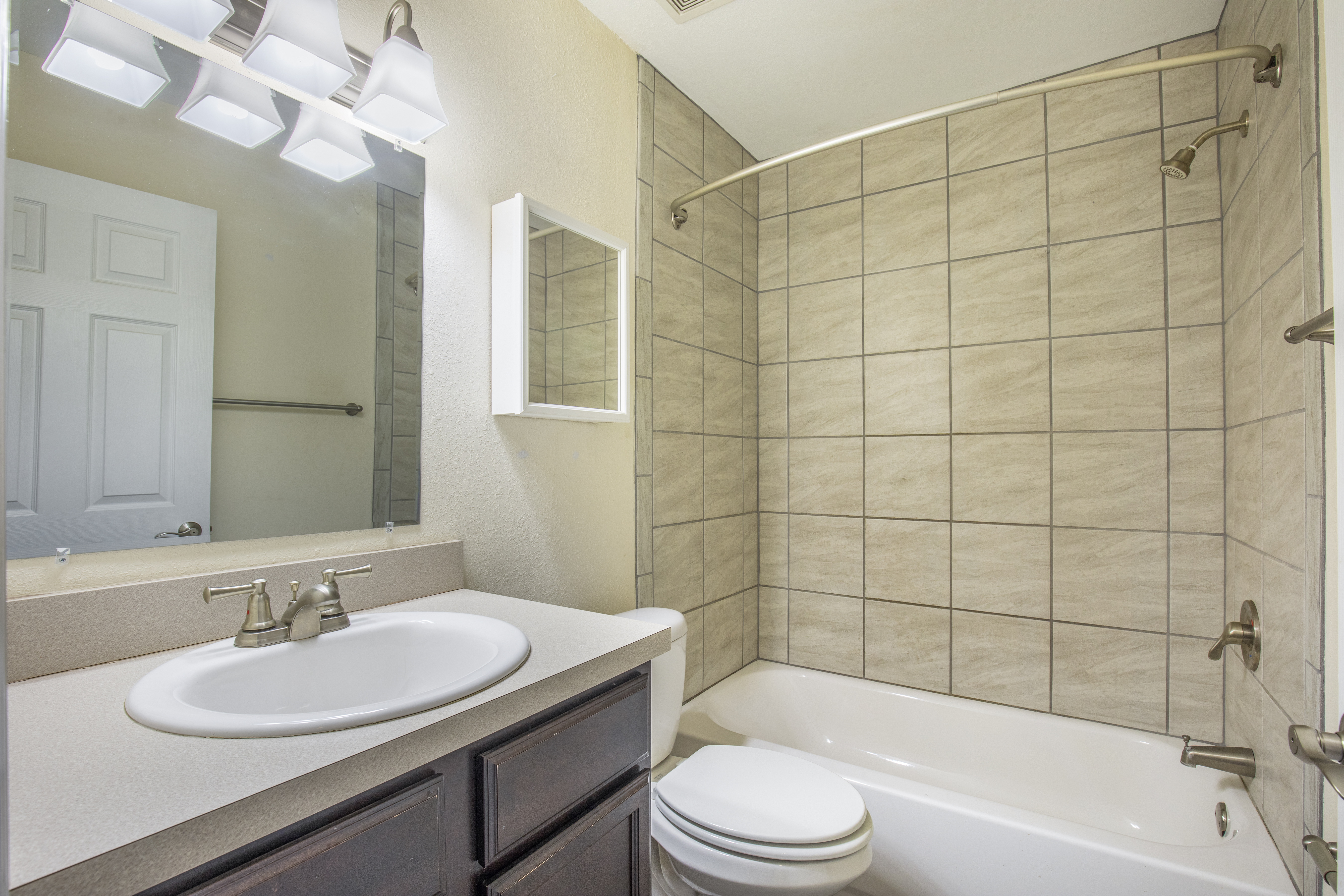 Pickwick Apartments The Multifamily Advisory Group at Cushman & Wakefield